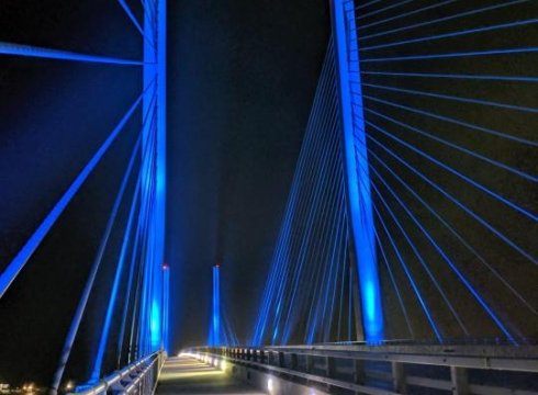 Full Moon Bridge Hike