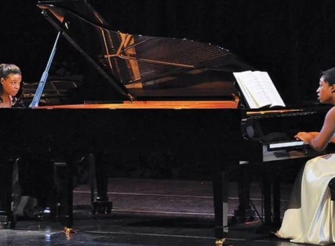 Coastal Concerts presents the Cann Duo (piano)