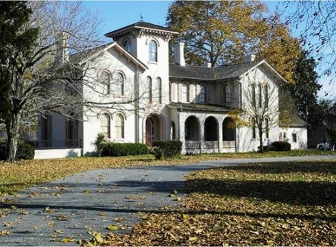 Victorian Christmas Tea at Governor Ross Mansion