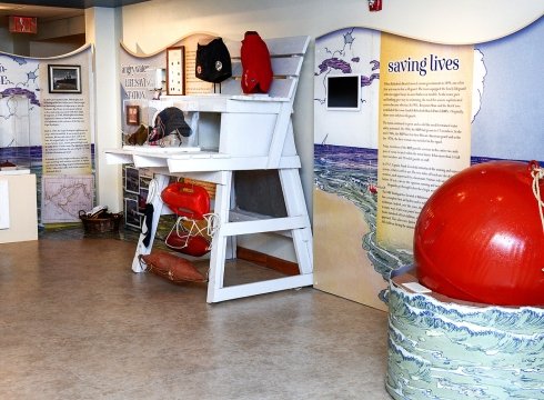 Rehoboth Beach Museum Offers Guided Tour with ASL Interpreter