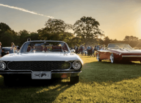 Dolce Bakery & Coffee Shop Car Show