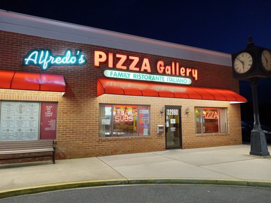 Alfredo's Pizza Gallery