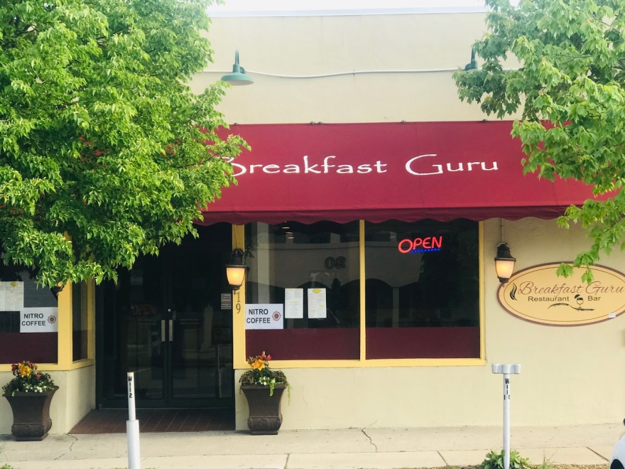 Breakfast Guru Restaurant & Bar