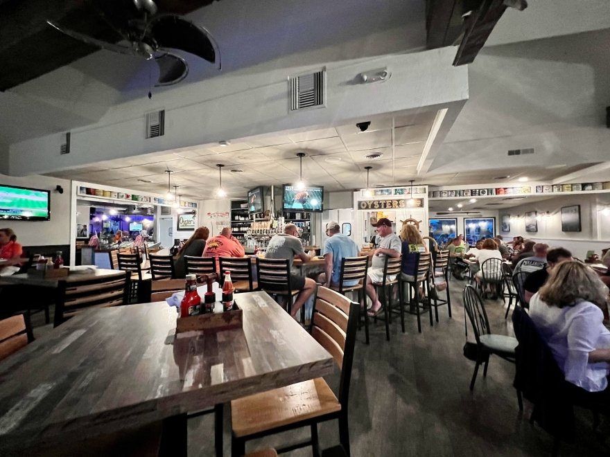 Fins Ale House & Raw Bar - Bethany Beach