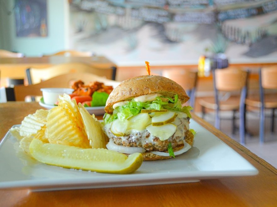 Gary's Dewey Beach Grill / 38-75 Brewing