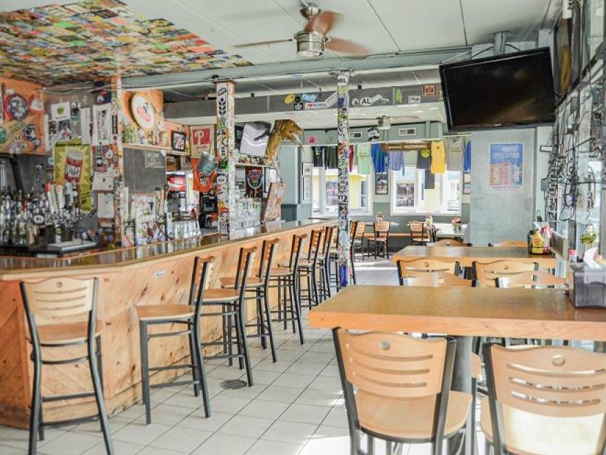 Gary's Dewey Beach Grill / 38-75 Brewing