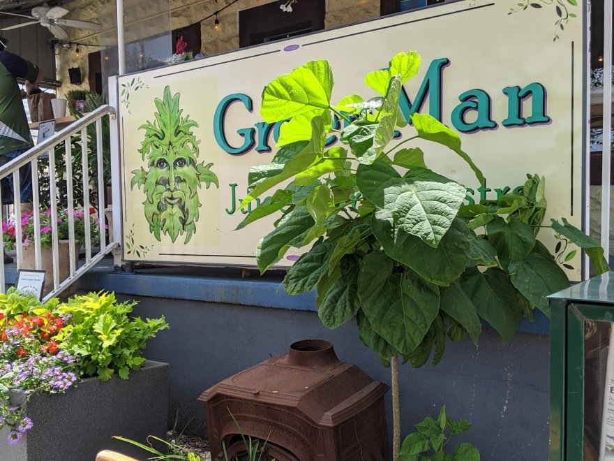 Greenman Juice Bar & Bistro