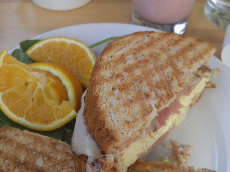 Greenman Juice Bar & Bistro