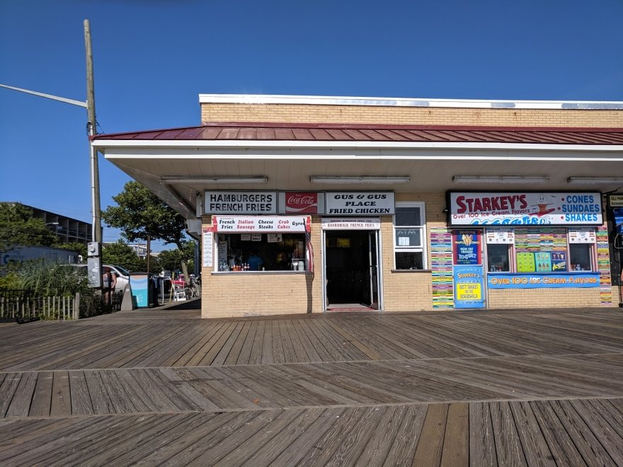 Gus & Gus Place