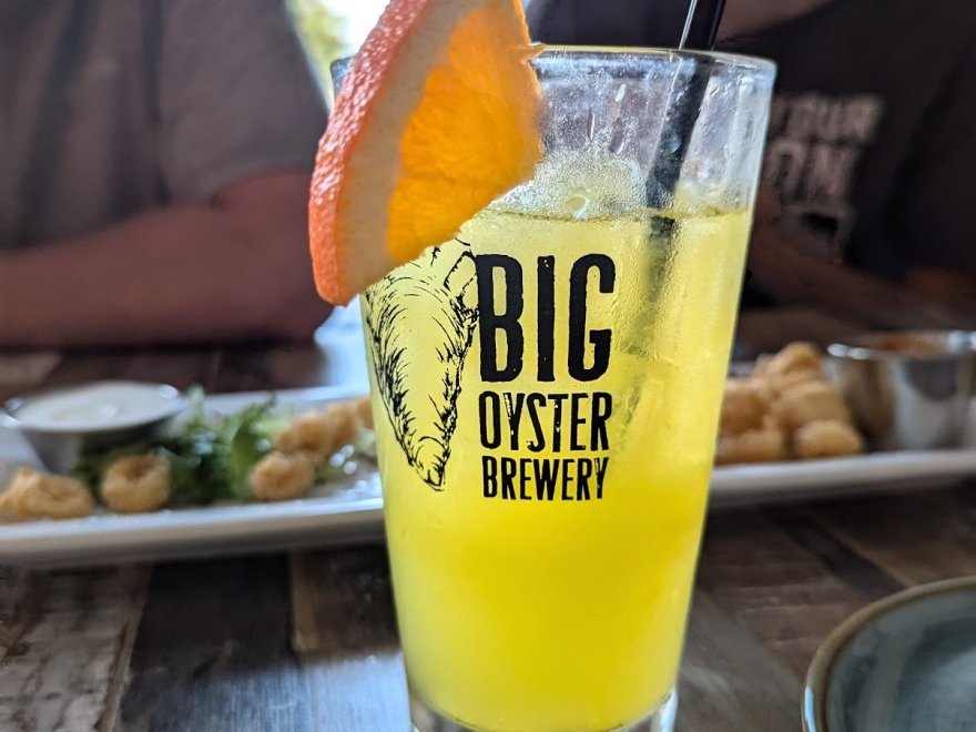 Fins Ale House & Raw Bar