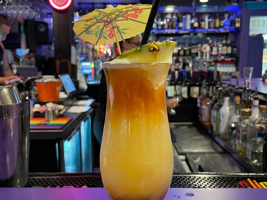Freddies Beach Bar - Rehoboth Beach