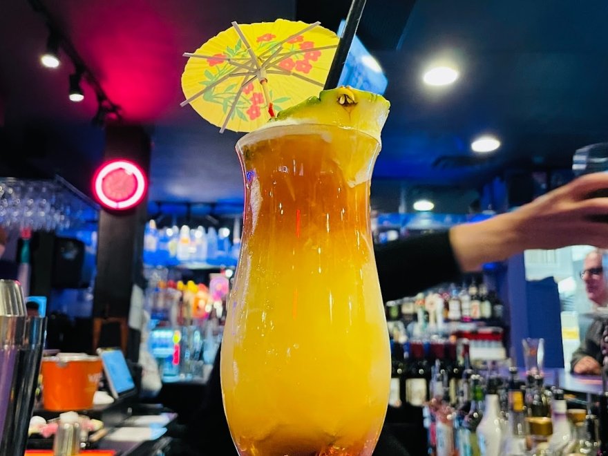 Freddies Beach Bar - Rehoboth Beach