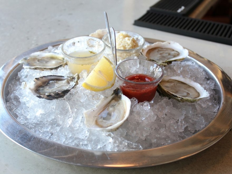 Henlopen City Oyster House