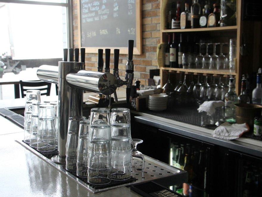 Henlopen City Oyster House