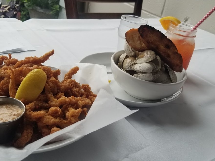 Henlopen City Oyster House