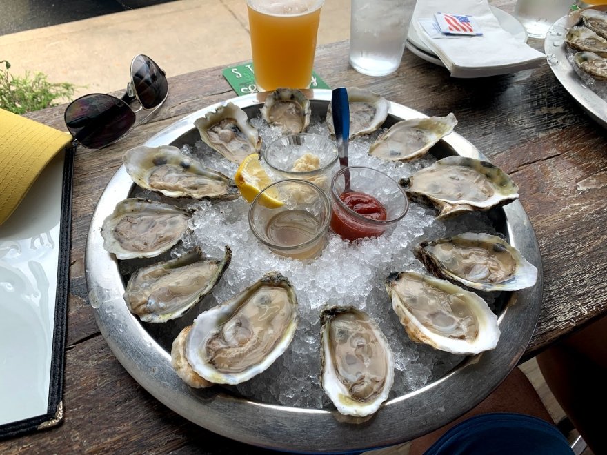 Henlopen City Oyster House