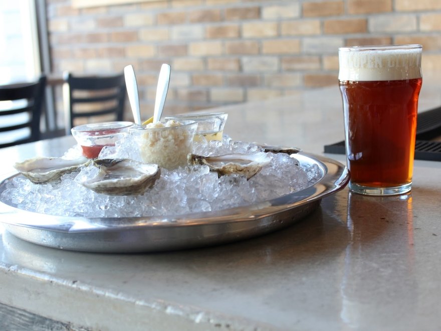 Henlopen City Oyster House