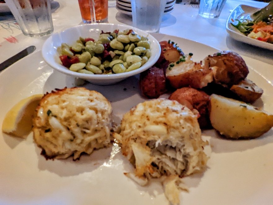 Henlopen City Oyster House