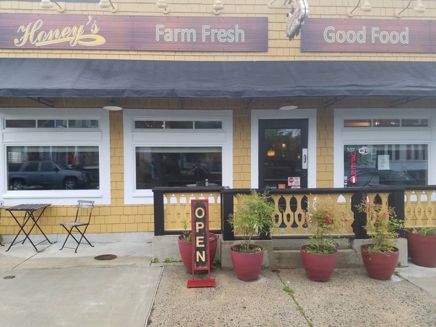 Honeys Farm Fresh Gourmet Kitchen Breakfast&Lunch
