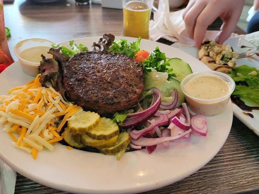 Irish Eyes Pub & Restaurant