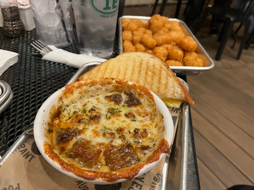 Irish Eyes Pub & Restaurant