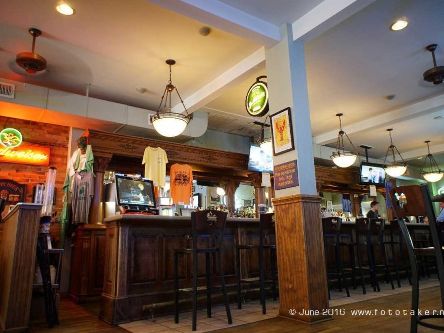 Irish Eyes Pub & Restaurant