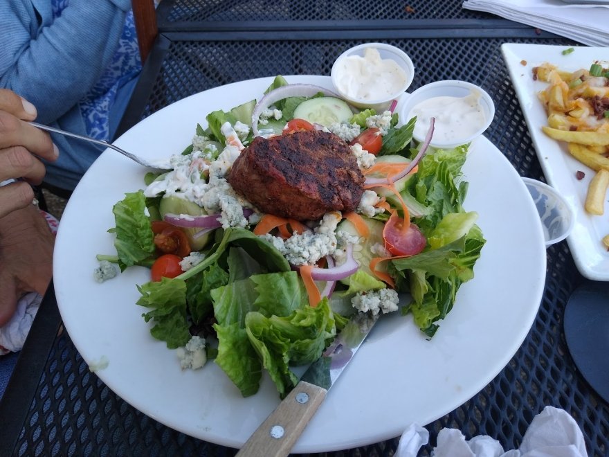 Irish Eyes Pub & Restaurant