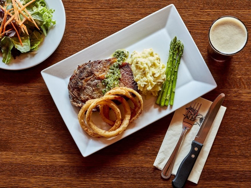 Iron Hill Brewery & Restaurant