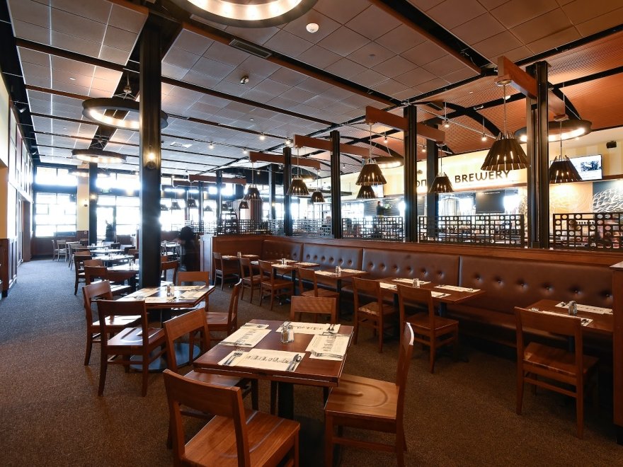 Iron Hill Brewery & Restaurant