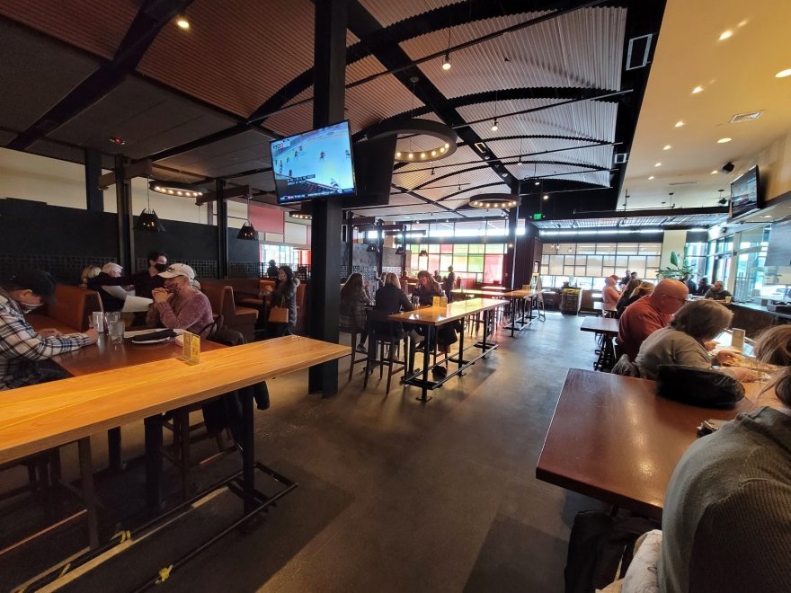Iron Hill Brewery & Restaurant