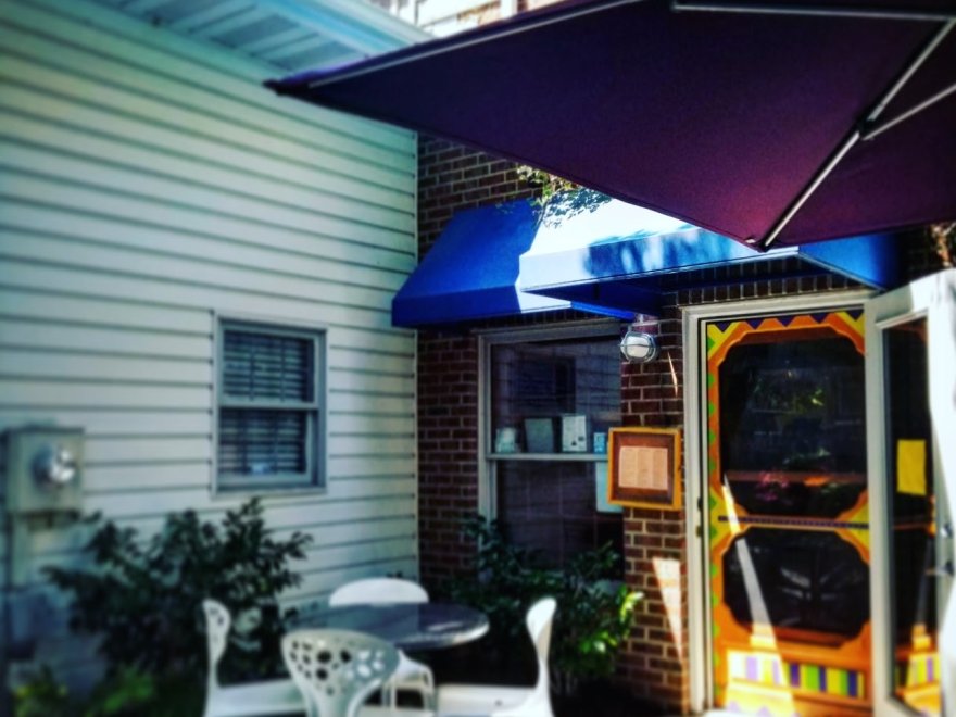 Lori's Cafe