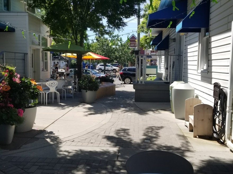 Lori's Cafe