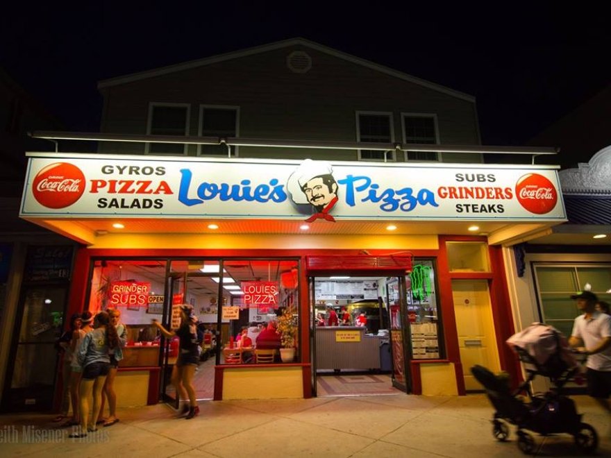Louie's Pizza