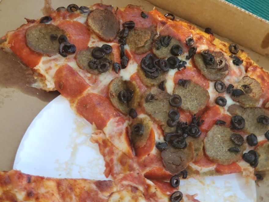 Louie's Pizza