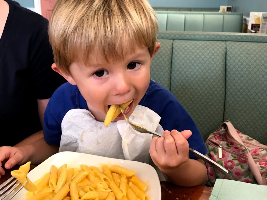 Mama Maria's Restaurant and Beach Bar