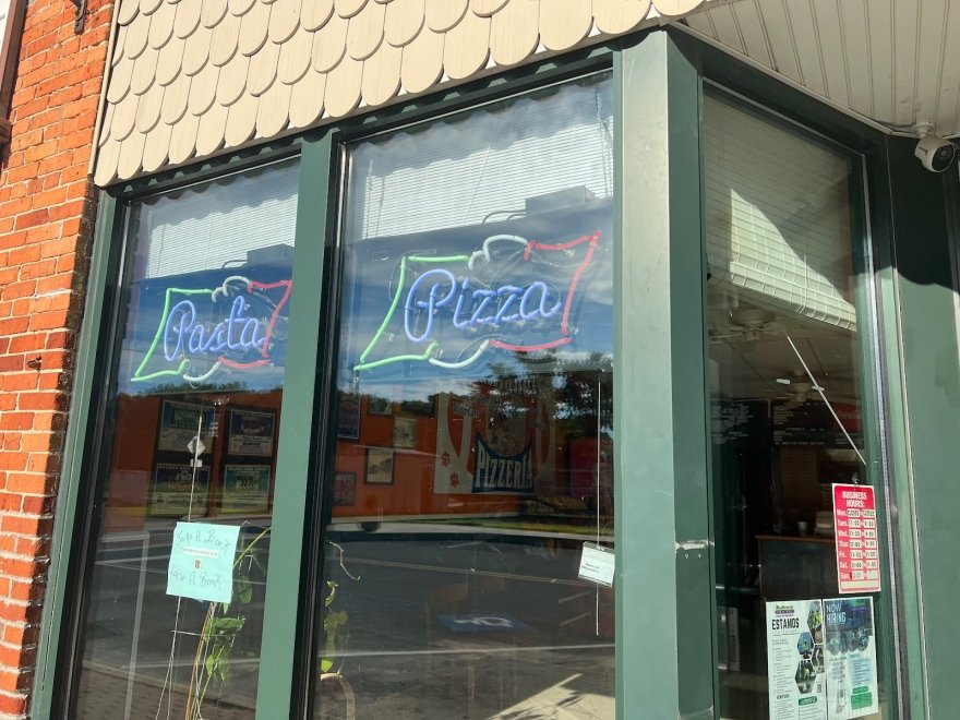 Milanos Pizzeria