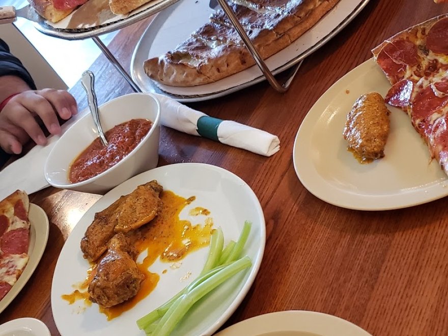 Miltonian Pizzeria & Wing House