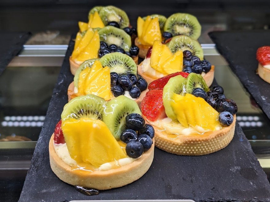 La Baguette French Bakery