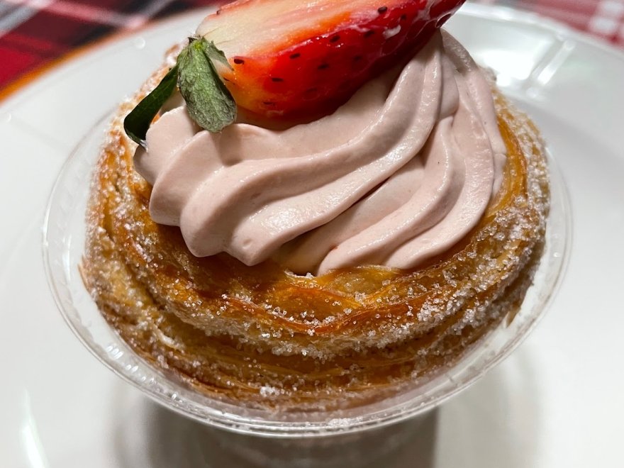 La Baguette French Bakery