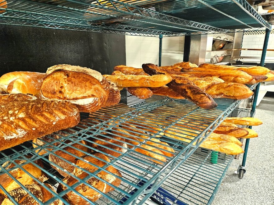 La Baguette French Bakery