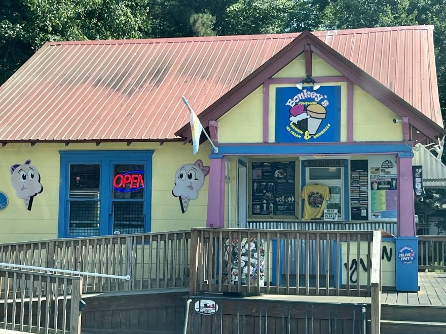 Bonkey's Ice Cream & Snoballs