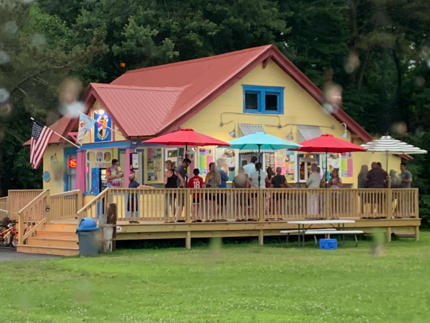 Bonkey's Ice Cream & Snoballs