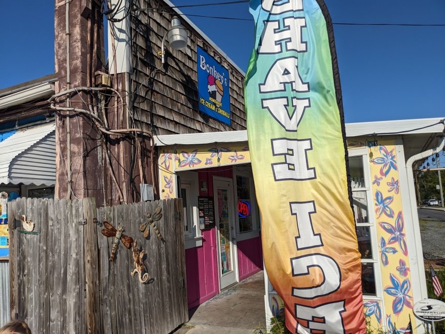 Bonkey's Ice Cream & Snoballs