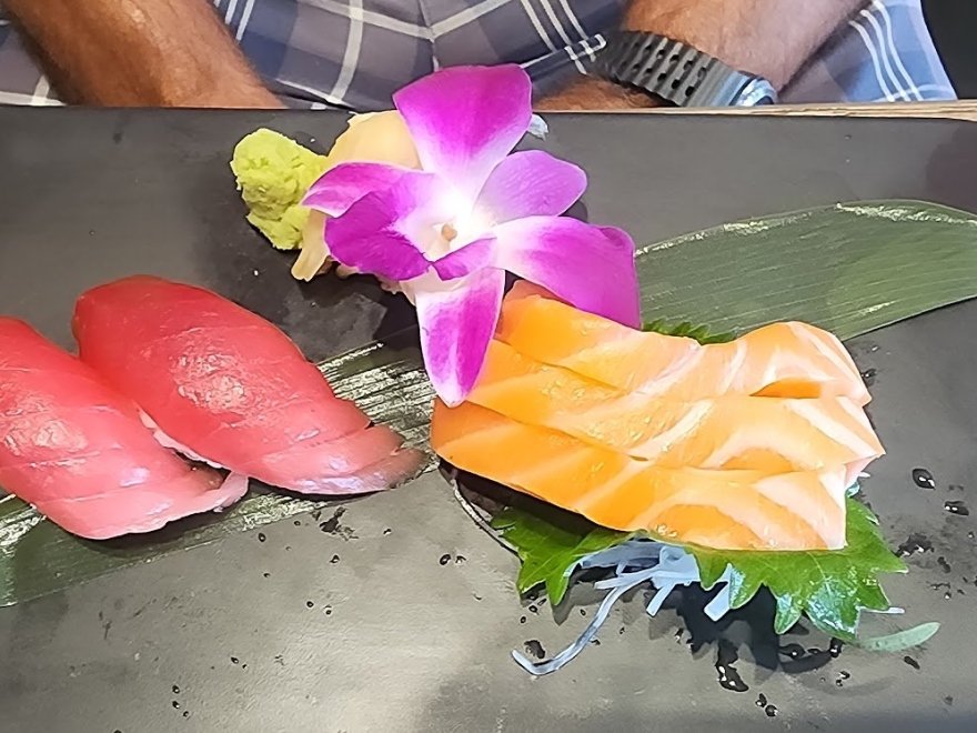 Lago Asian Cuisine & Sushi