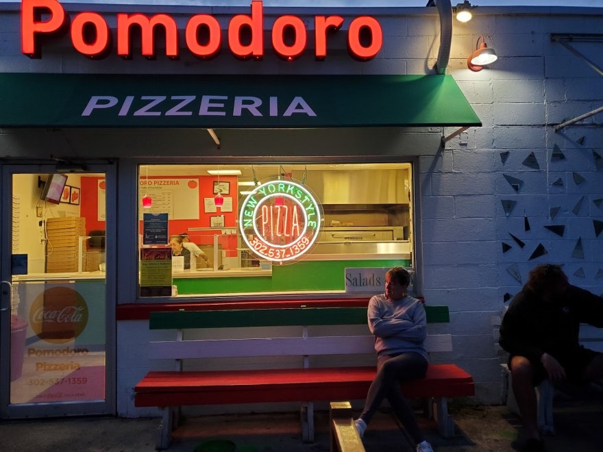 Pomodoro Pizzeria