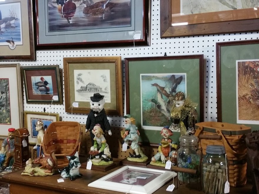 Marketplace Antiques & Collectibles LLC